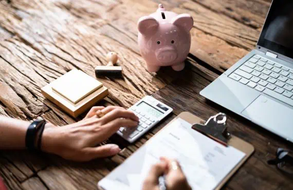 Financial Advisor with Piggybank